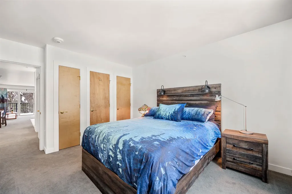 251 Mountainside Drive Warren VT 05674