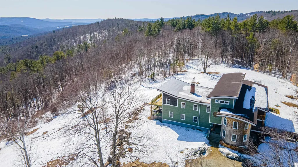 615 Beaver Pond Road Dummerston VT 05301