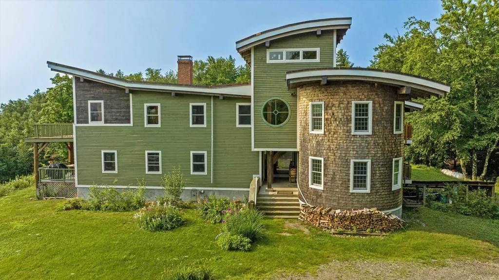 615 Beaver Pond Road Dummerston VT 05301