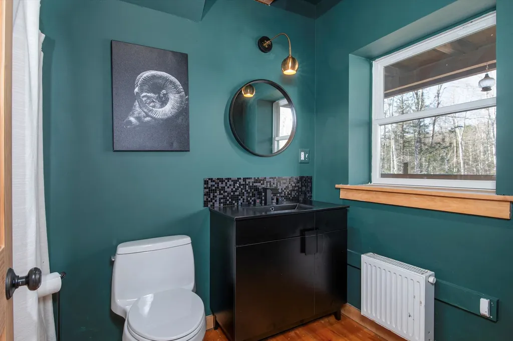 615 Beaver Pond Road Dummerston VT 05301