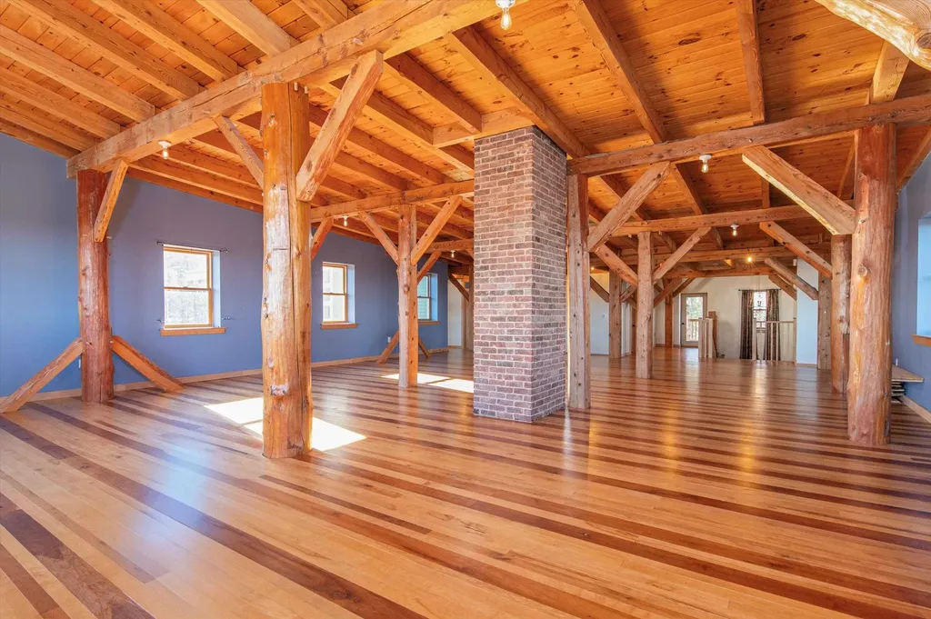 615 Beaver Pond Road Dummerston VT 05301