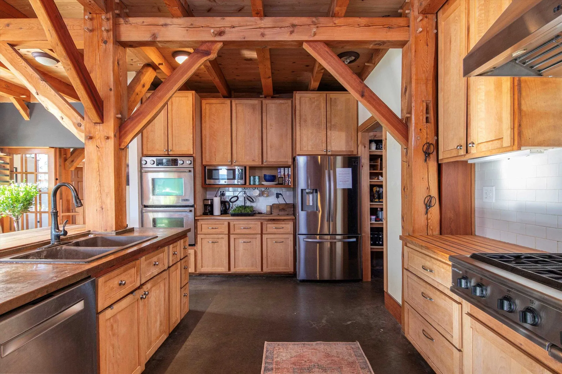 615 Beaver Pond Road Dummerston VT 05301