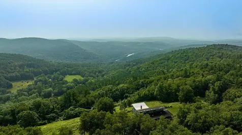 615 Beaver Pond Road Dummerston VT 05301