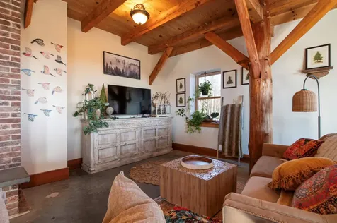 615 Beaver Pond Road Dummerston VT 05301