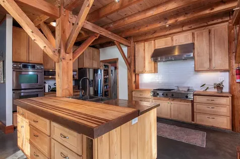 615 Beaver Pond Road Dummerston VT 05301