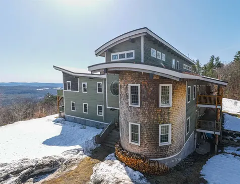 615 Beaver Pond Road Dummerston VT 05301