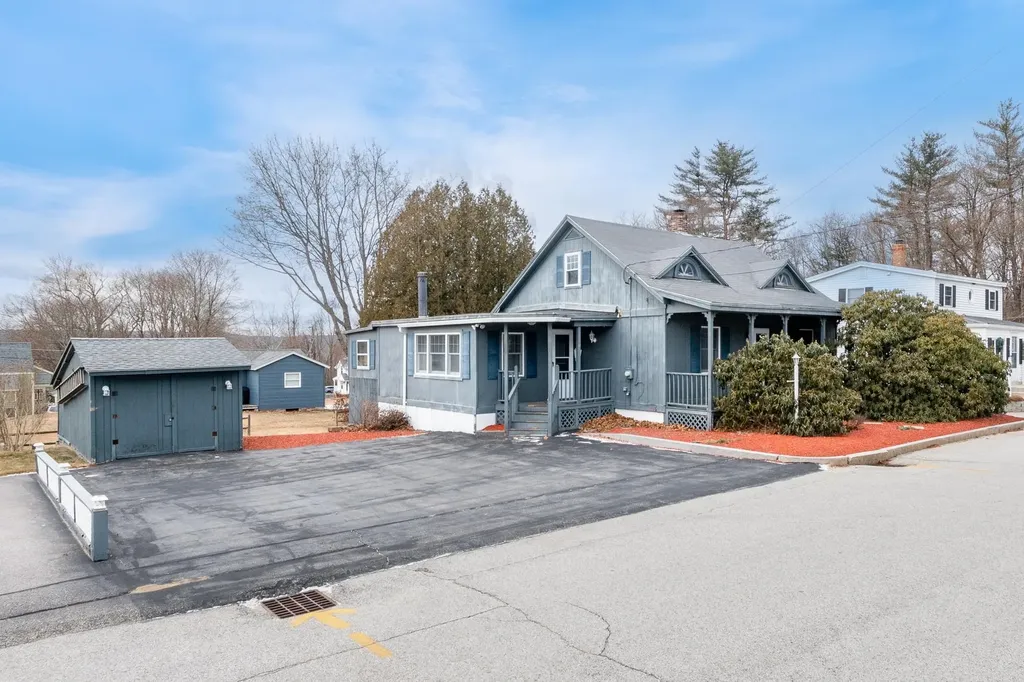 44 High Street Pembroke NH 03275