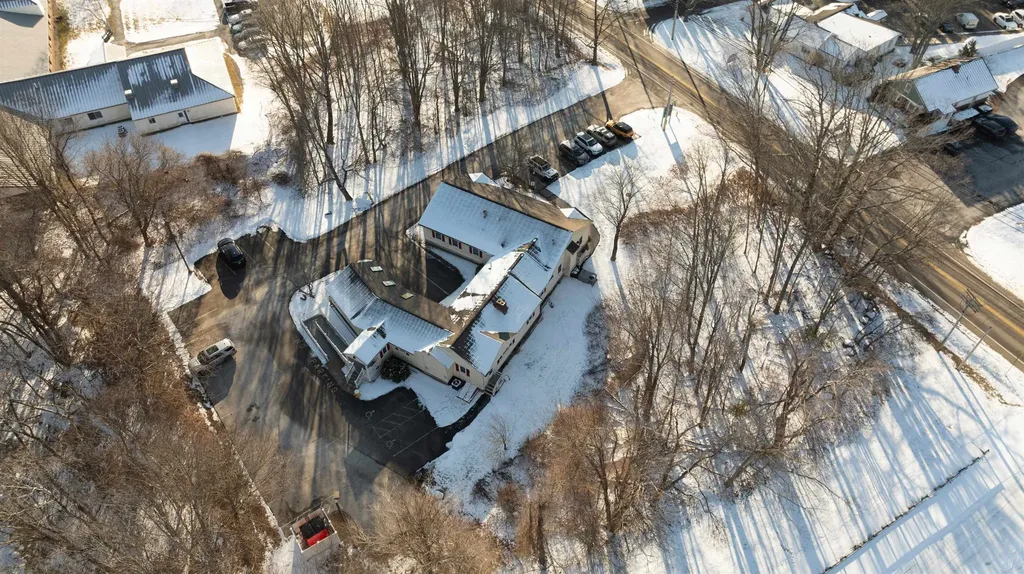 6 Hampton Road Exeter NH 03833-0000