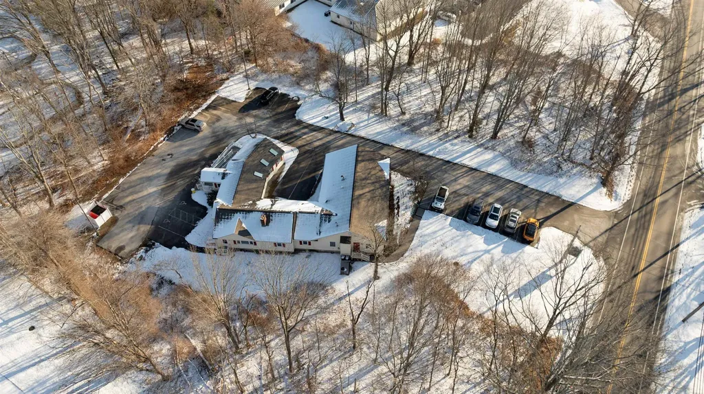 6 Hampton Road Exeter NH 03833-0000