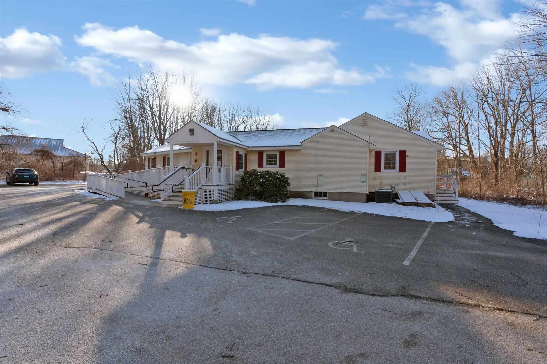 6 Hampton Road Exeter NH 03833-0000