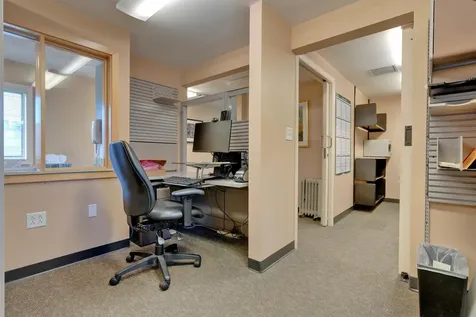 6 Hampton Road Exeter NH 03833-0000