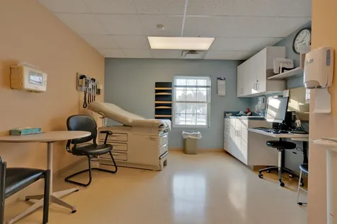 6 Hampton Road Exeter NH 03833-0000