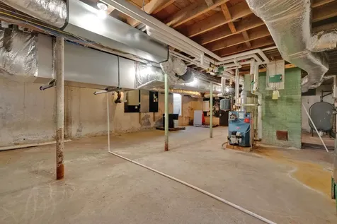 6 Hampton Road Exeter NH 03833-0000