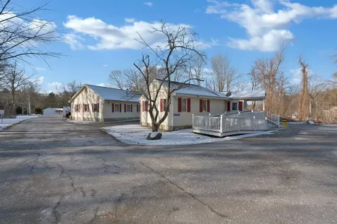 6 Hampton Road Exeter NH 03833-0000