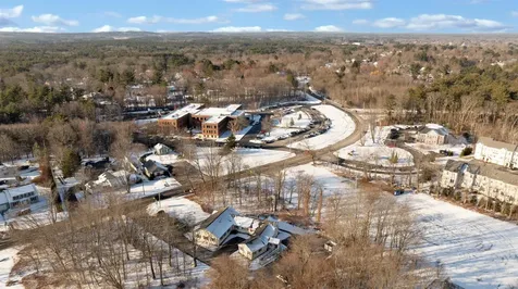 6 Hampton Road Exeter NH 03833-0000