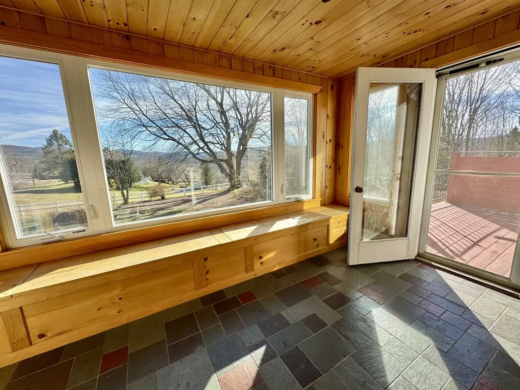 29 Reservoir Road Orange VT 05641