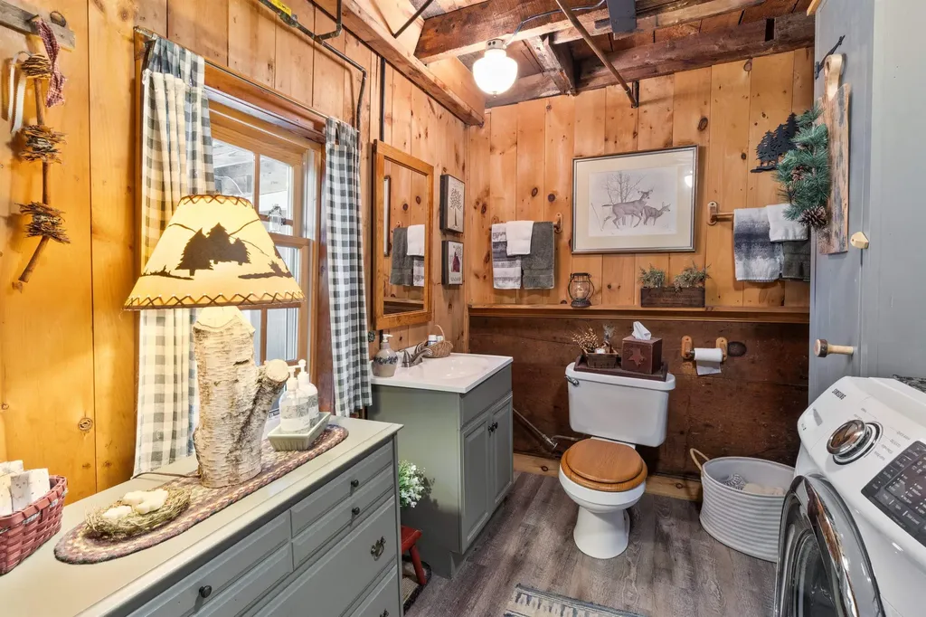 187 King Street Boscawen NH 03303