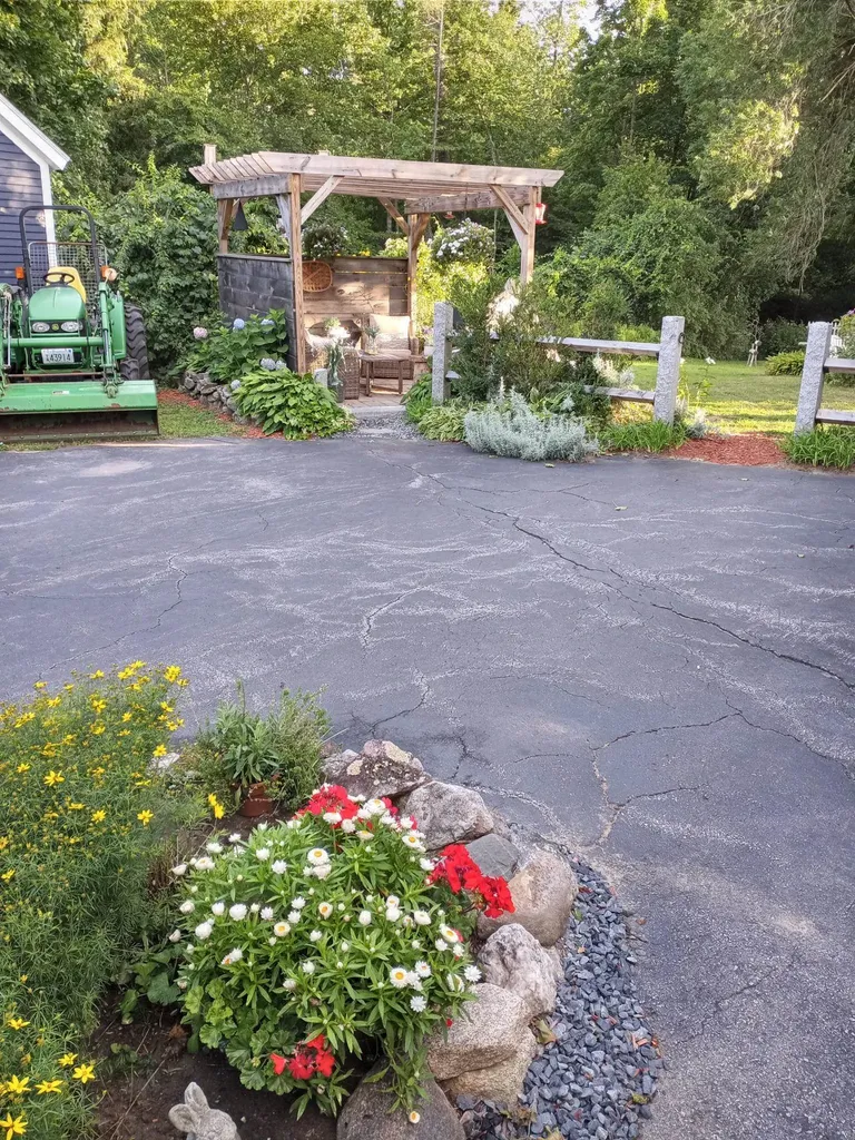 187 King Street Boscawen NH 03303