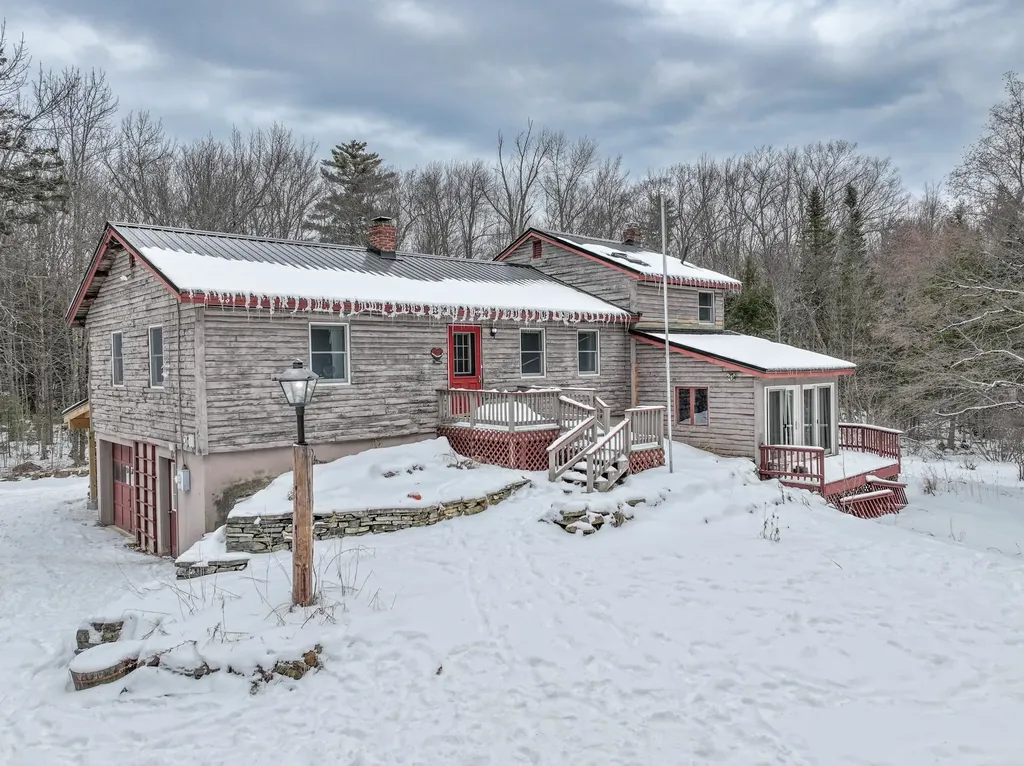 474 Kings Highway Stoddard NH 03464