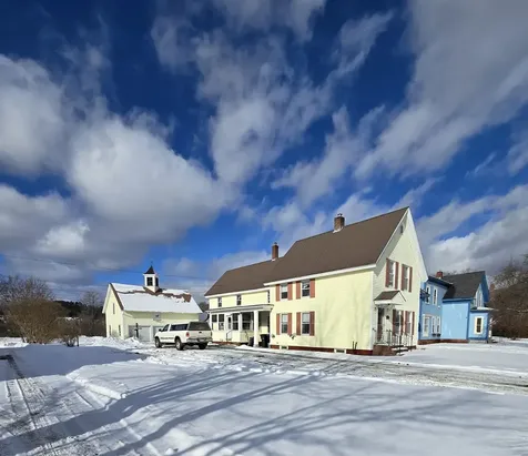 105 Park Avenue Lyndon VT 05851