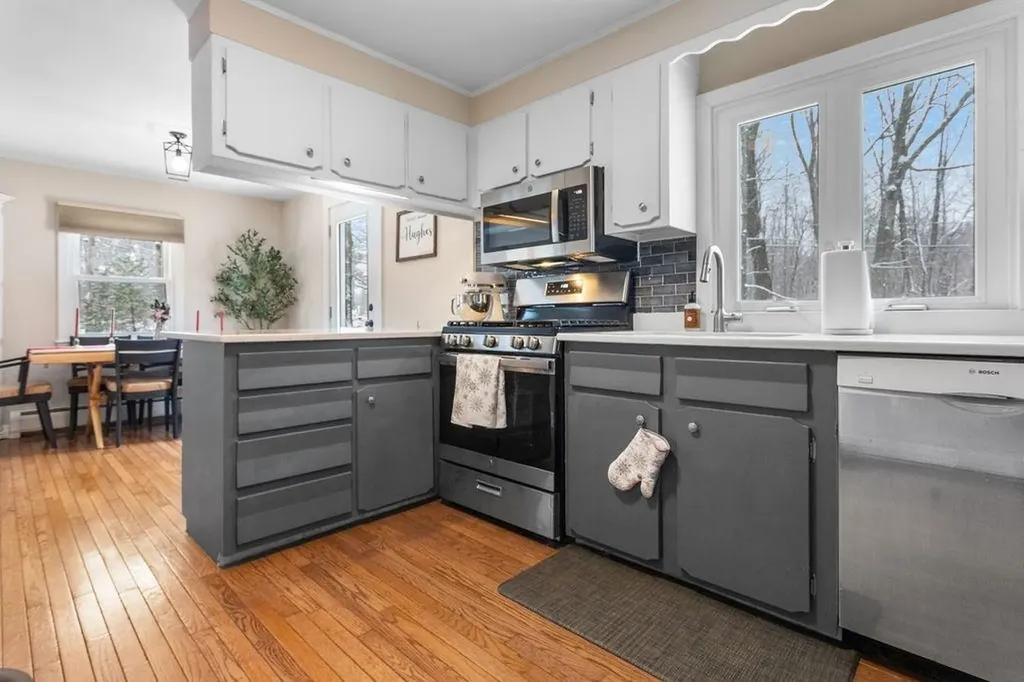 70 White Rock Hill Road Bow NH 03304