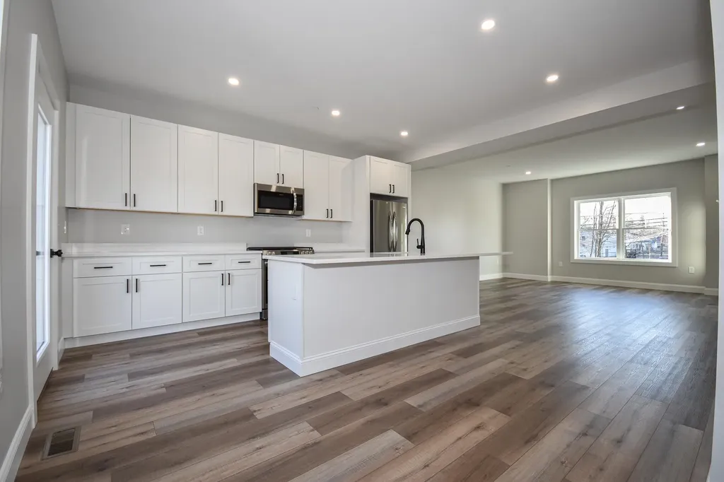 80b Rochester Hill Road Rochester NH 03867