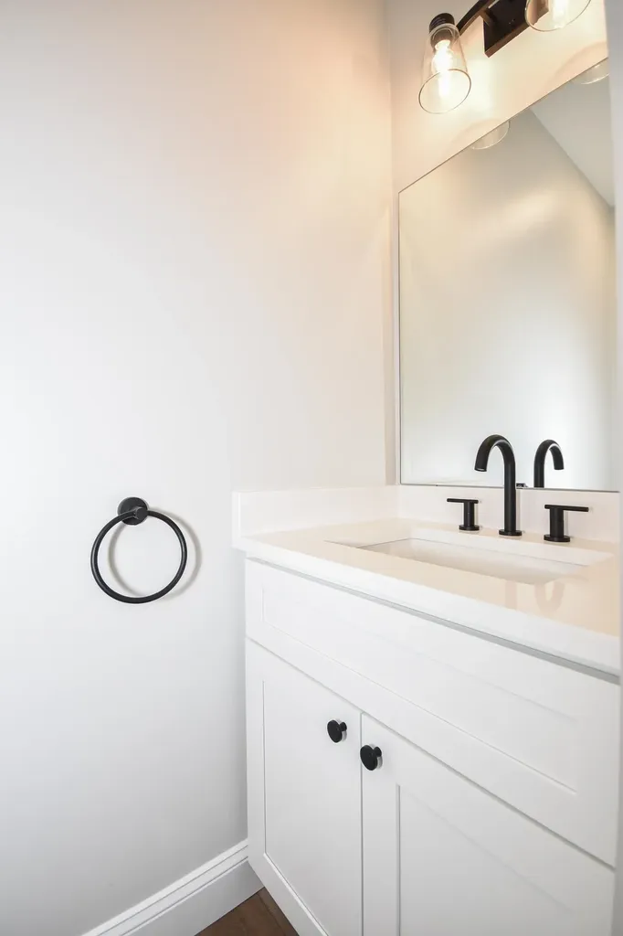 80b Rochester Hill Road Rochester NH 03867