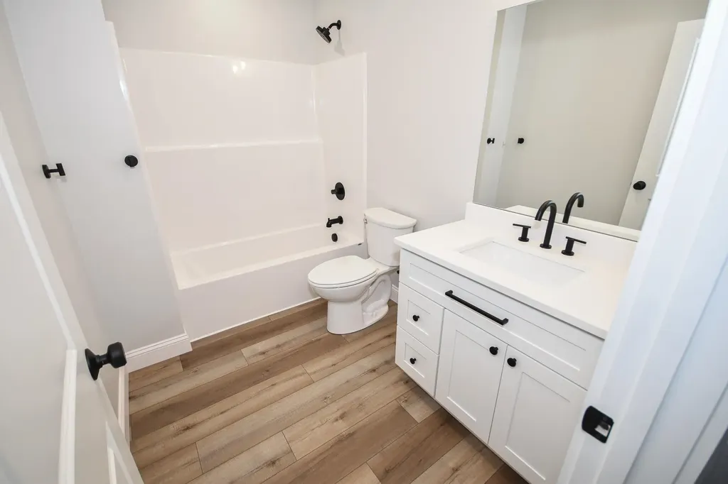 80b Rochester Hill Road Rochester NH 03867