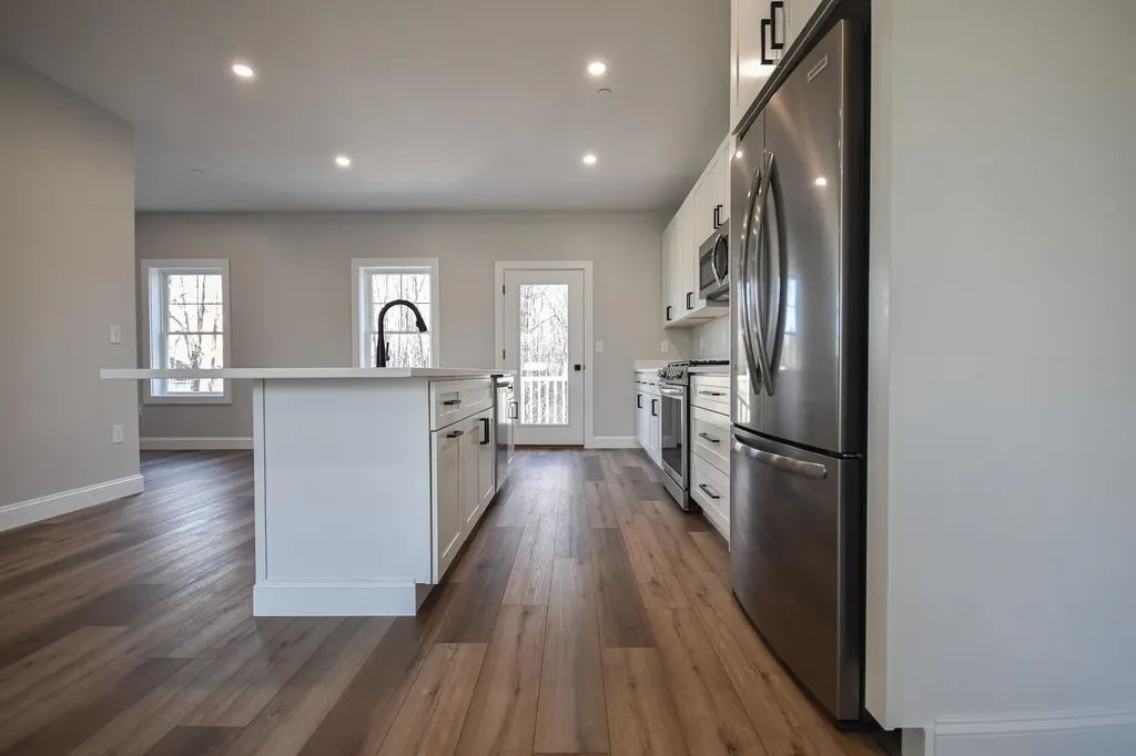 80b Rochester Hill Road Rochester NH 03867