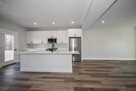 80b Rochester Hill Road Rochester NH 03867