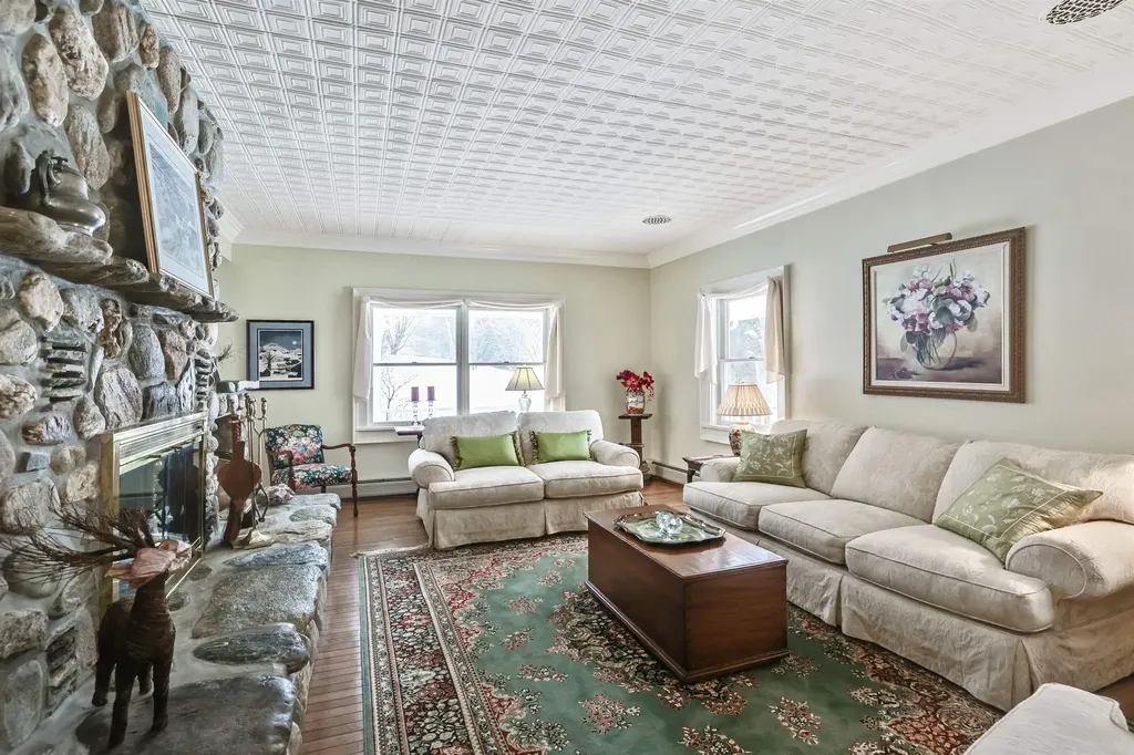 1645 Cross Road Jay VT 05859-9403