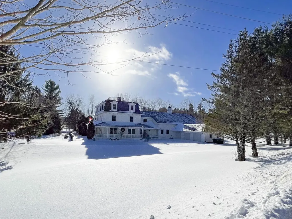 1645 Cross Road Jay VT 05859-9403