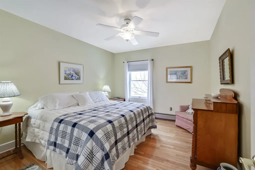 1645 Cross Road Jay VT 05859-9403