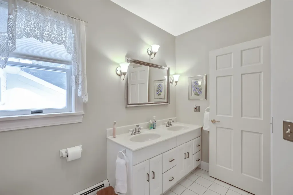 1645 Cross Road Jay VT 05859-9403