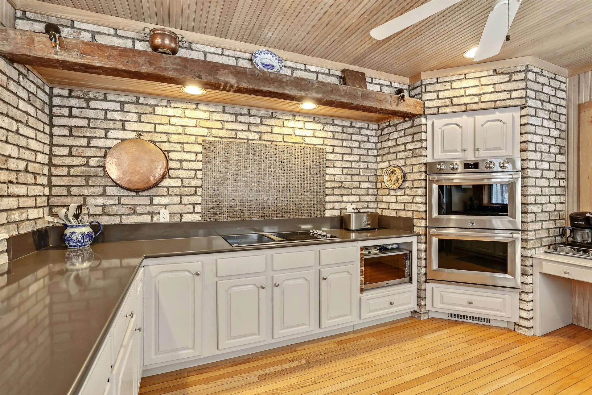 1645 Cross Road Jay VT 05859-9403