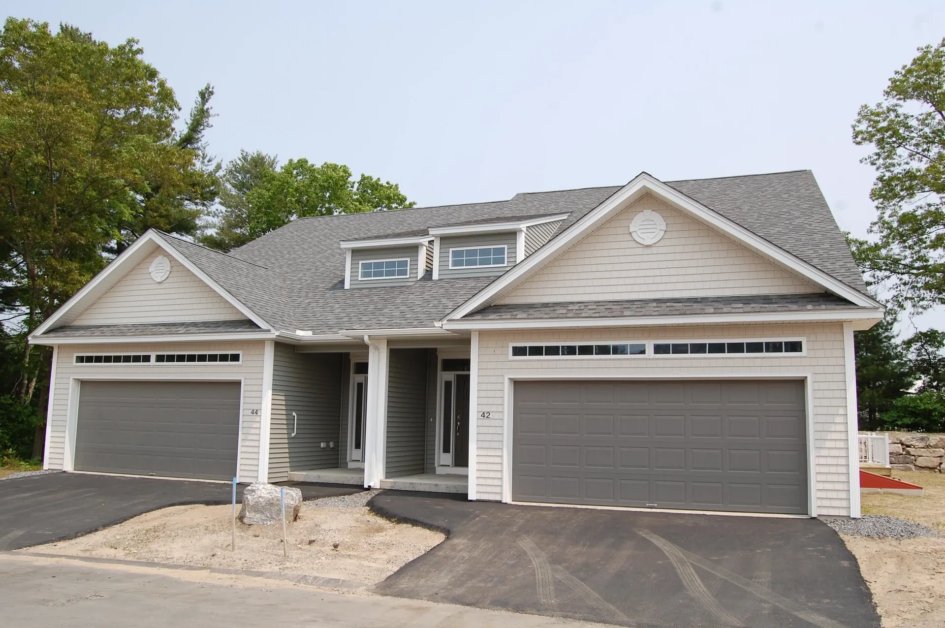 42 Sheffield Way Londonderry NH 03053