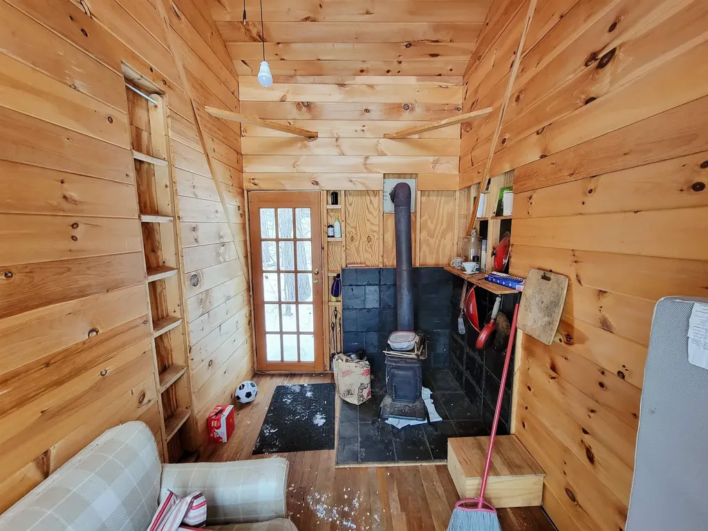 12 Meadowbrook Lane Chelsea VT 05038