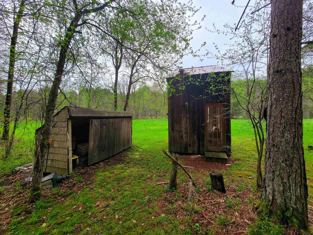 12 Meadowbrook Lane Chelsea VT 05038