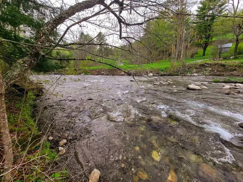 12 Meadowbrook Lane Chelsea VT 05038