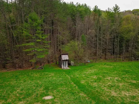 12 Meadowbrook Lane Chelsea VT 05038