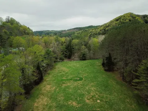 12 Meadowbrook Lane Chelsea VT 05038
