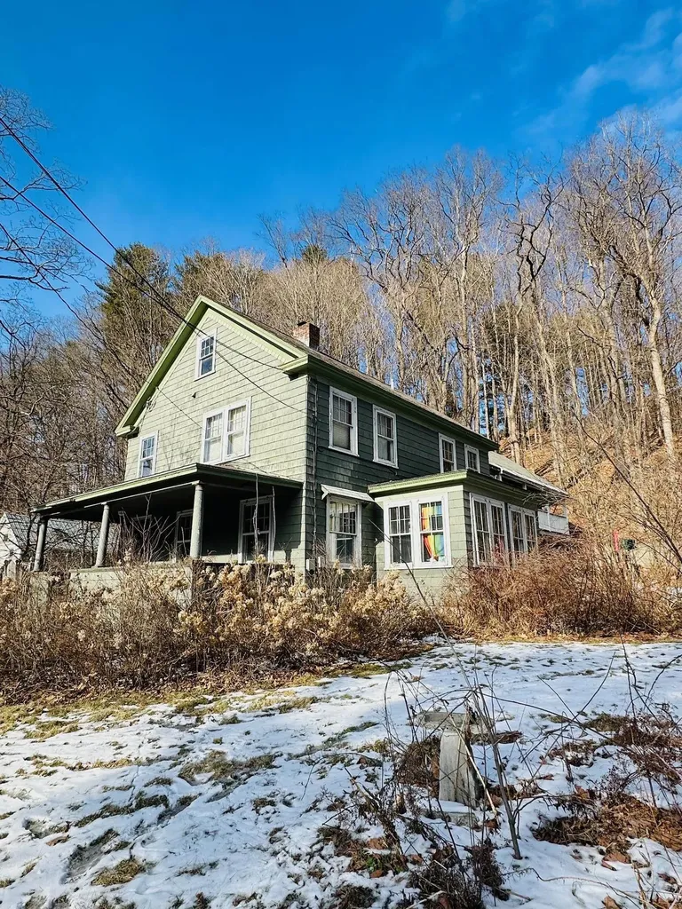 711 Western Avenue Brattleboro VT 05301