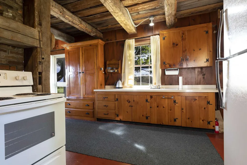 61 Crosby Road Topsham VT 05076
