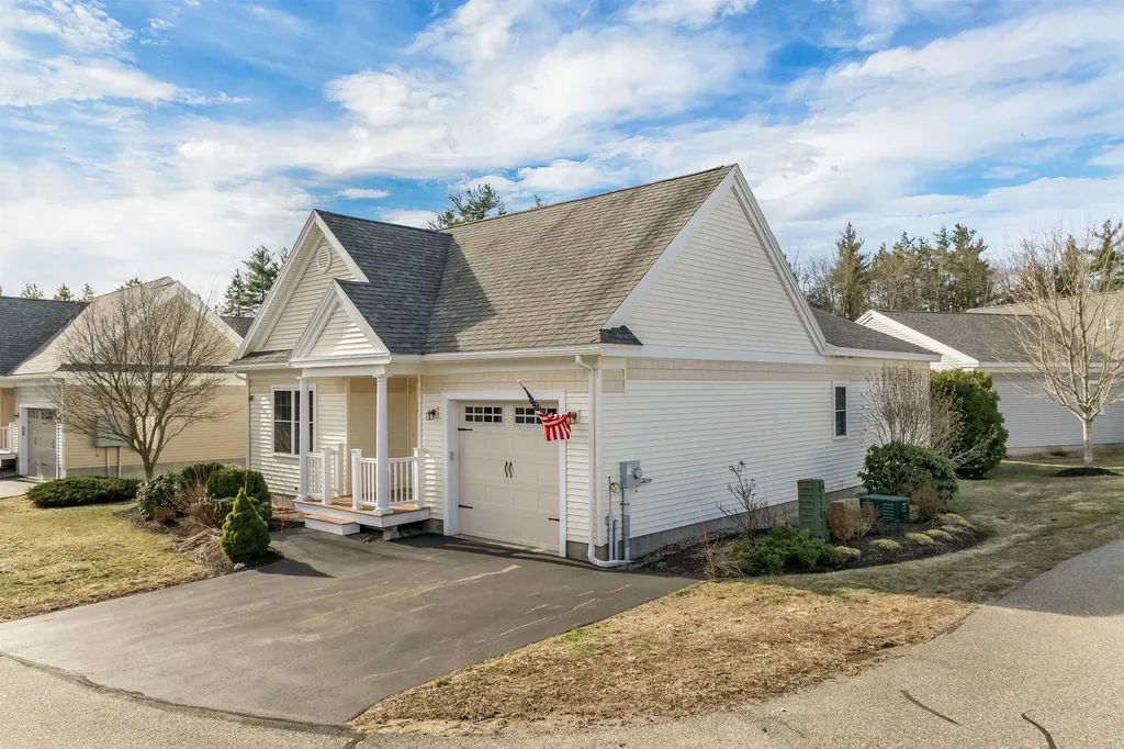 37 Birch Circle Brentwood NH 03833