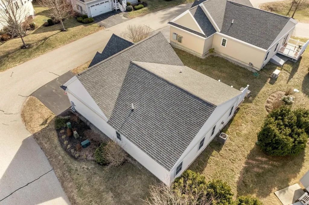 37 Birch Circle Brentwood NH 03833