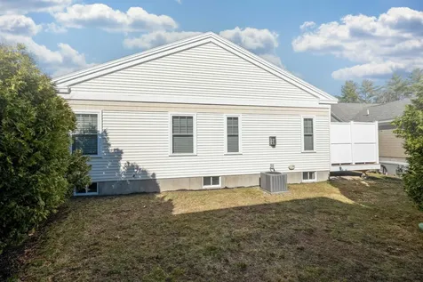 37 Birch Circle Brentwood NH 03833