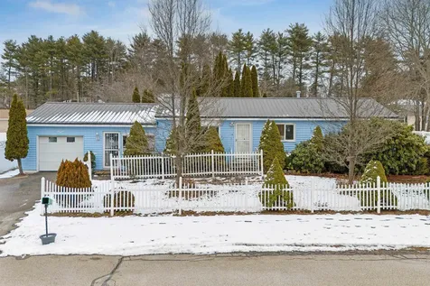 16 Simonds Road Portsmouth NH 03801