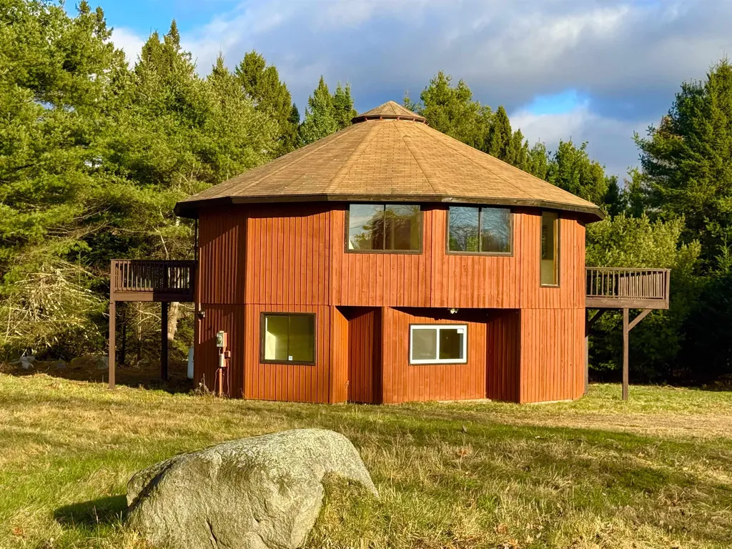 756 Perini Road Newbury VT 05051