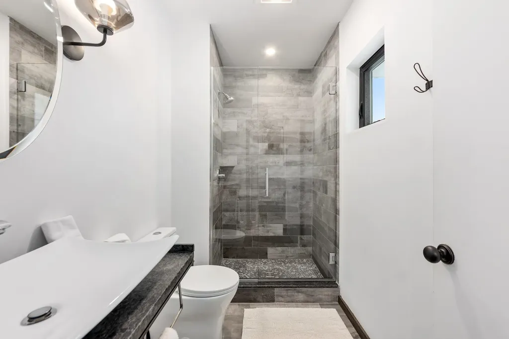 10 Anchor Street Hampton NH 03842