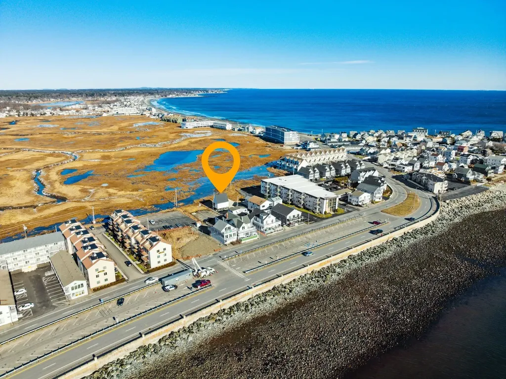 10 Anchor Street Hampton NH 03842